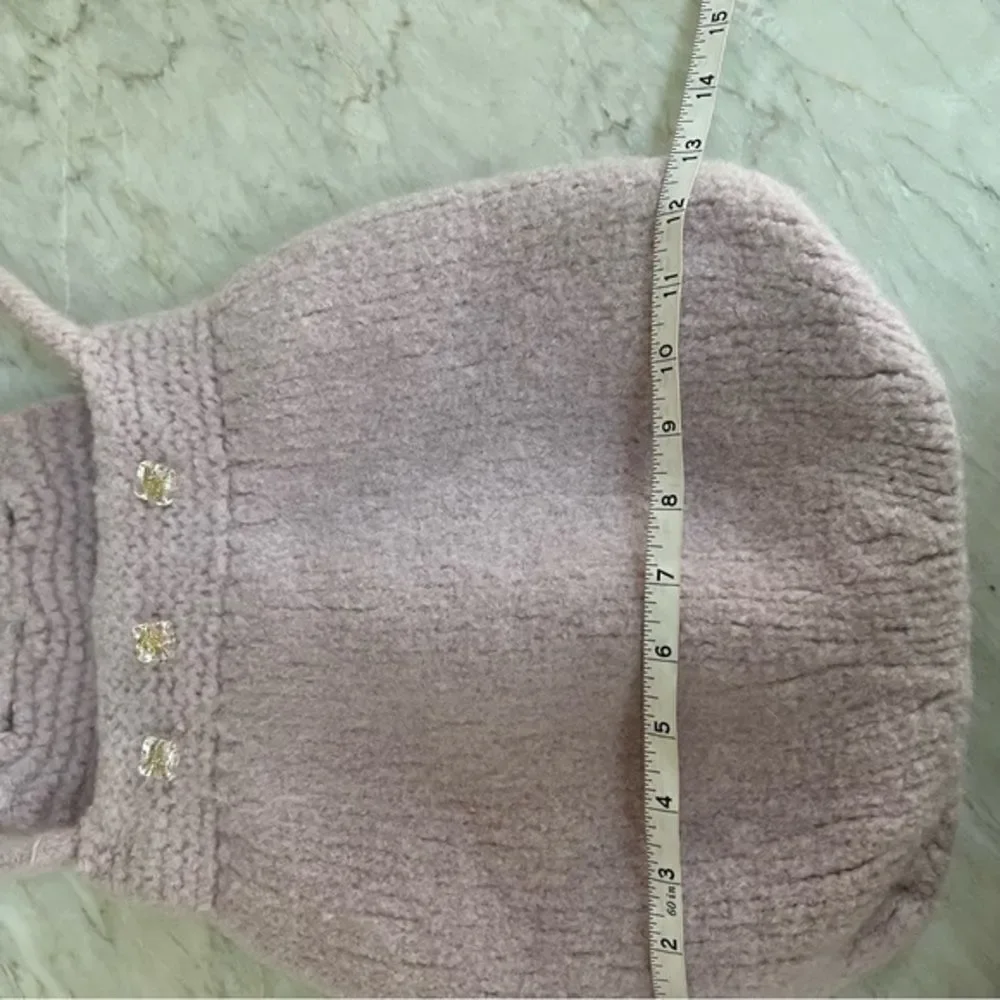 N/A hand knit
